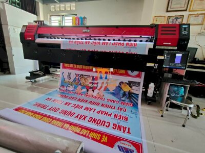 Máy in phun khổ lớn 2m5 HongYing anh Nghiêm tại Đà Nẵng