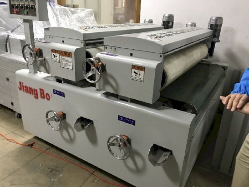 Máy phủ bóng UV lên gạch men, gạch 3D - Máy phủ UV giá rẻ
