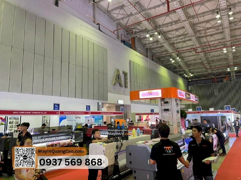 Công ty MayInQuangCao.com tại sự kiện Triển lãm Quốc tế thiết bị và công nghệ quảng cáo Việt Nam lần thứ 13 (VietAd 2023) diễn ra tại TP.HCM - Ảnh: 8